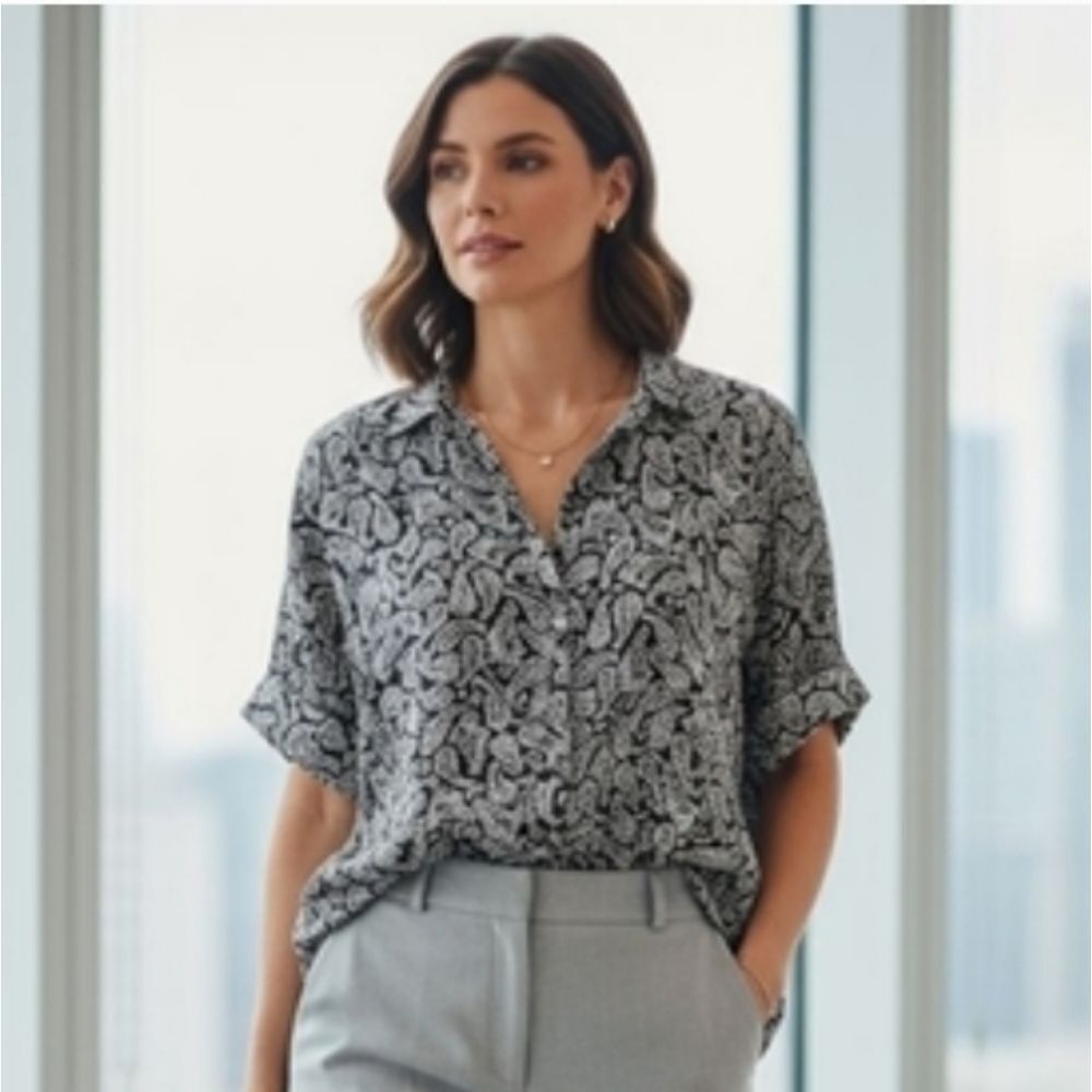 Forever 21 Black and White Patterned Blouse